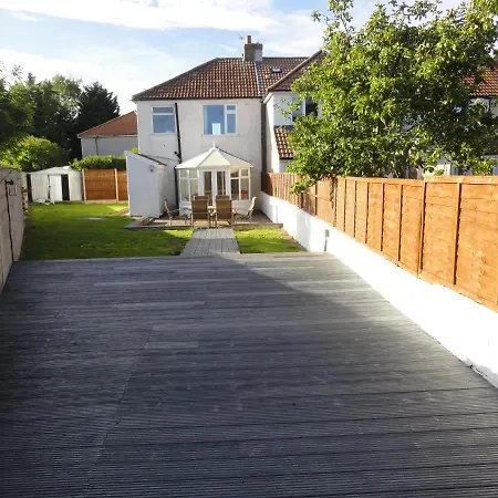 Vakantiehuis Stanley House - Free Parking For Multiple Vehicles By Cliftonvalley *