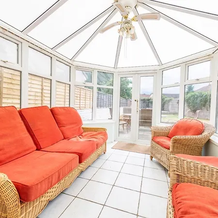 Holiday home Stanley House - Free Parking For Multiple Vehicles By Cliftonvalley
